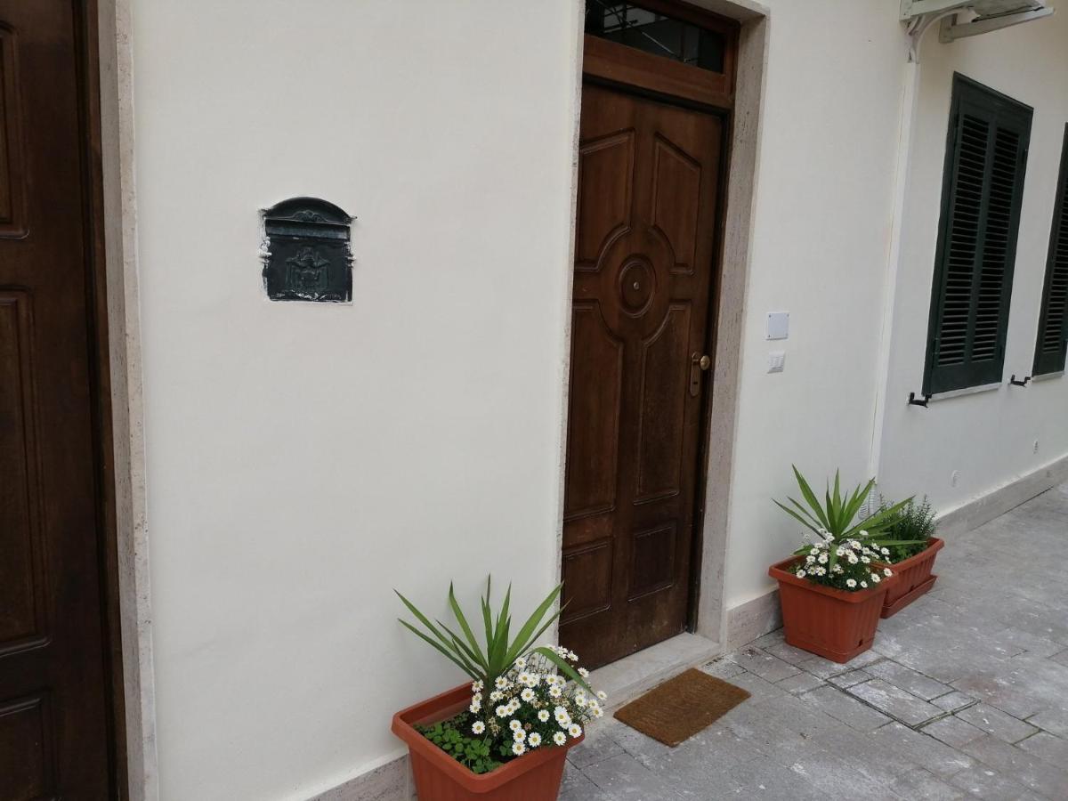 B&B Ninfa Казерта Екстер'єр фото